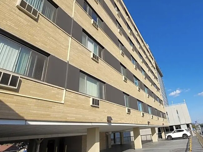 Photo - 7300 W North Ave