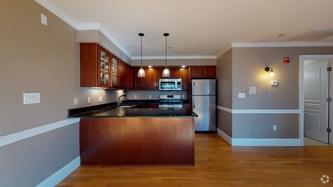Building Photo - 366 Dorchester St Unit 6 Rental