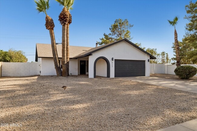 Photo - 5117 E Beck Ln