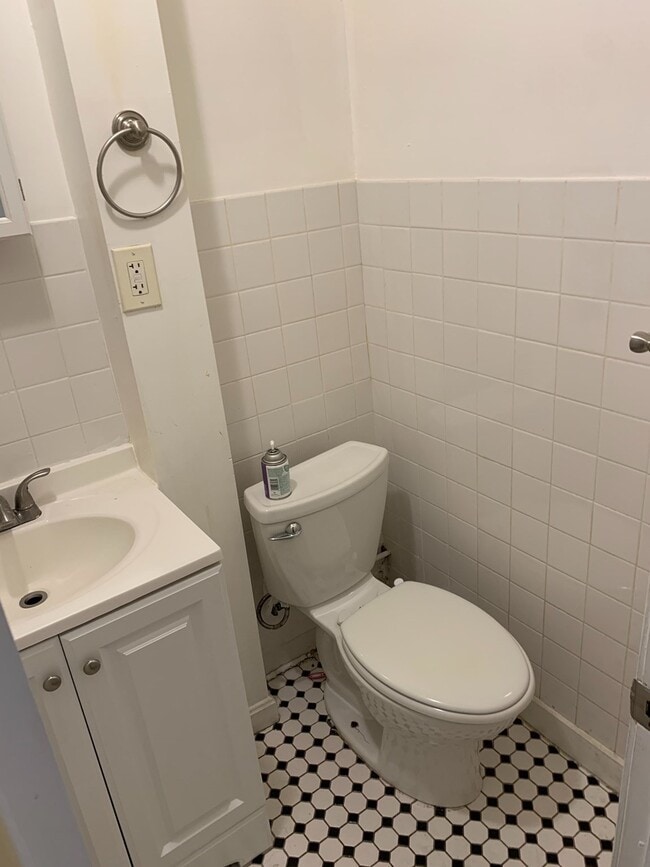 746 Broadway Unit 5