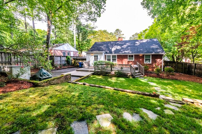 Photo - 2291 Strathmore Dr NE