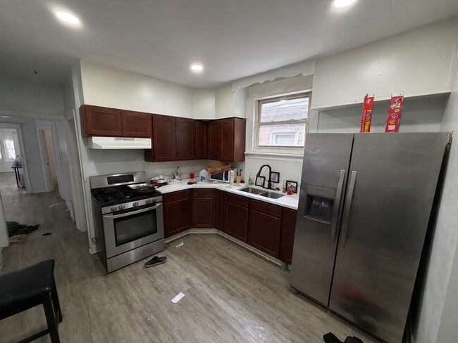 Photo - 7621 S Eberhart Ave