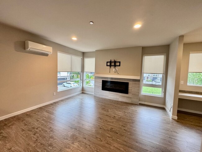 Photo - Village Crest Townhome!!!