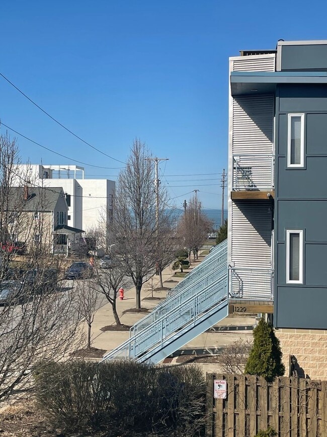 Photo - 1239 W 67th St Unit 2nd Floor