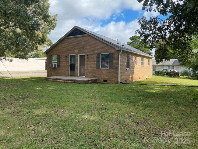 Photo - 1625 Armstrong Frd Rd Apartamento Unidad B