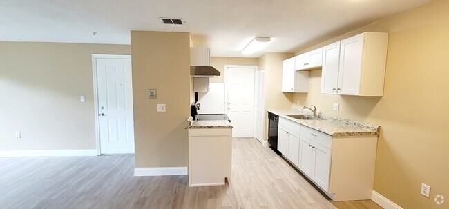 Building Photo - 2 Squire Ct Unit 3 Rental