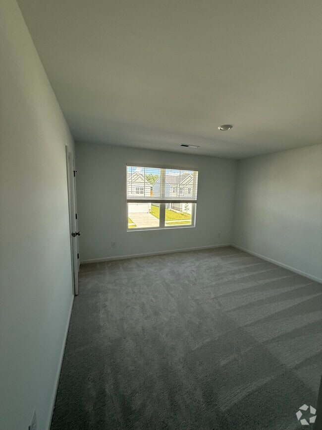 Building Photo - 133 S Finley Lndg Pkwy Rental