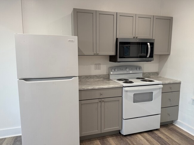 Photo - 104 Magee Ave Unidad 2