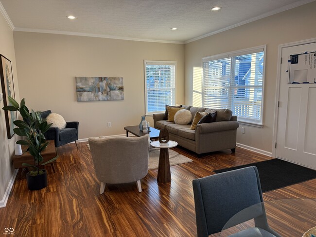 Photo - 1263 W 26th St