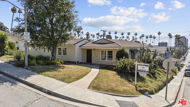 Building Photo - 100 E Kenneth Rd