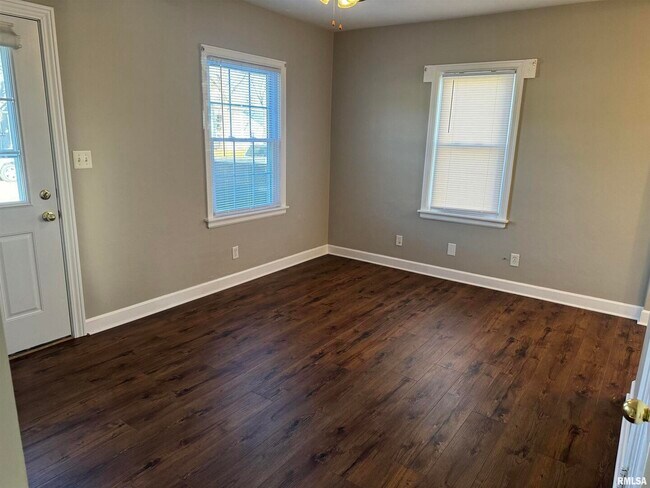 Photo - 3637 Johnson Ave