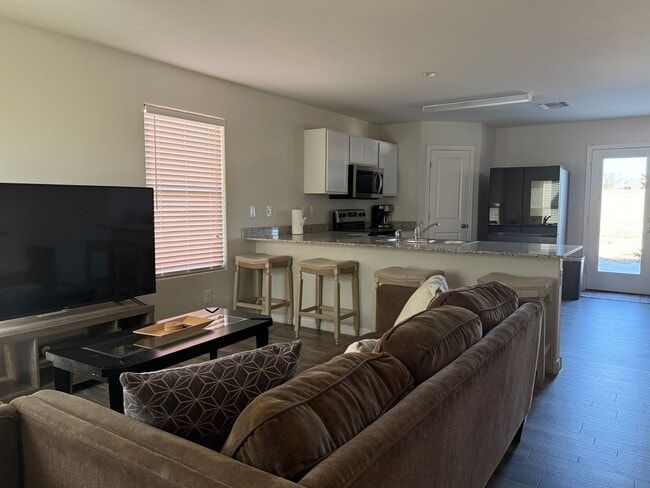 Photo - Large 4 bedroom fully furnished Home