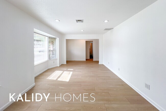 Photo - 3501 Baird Dr