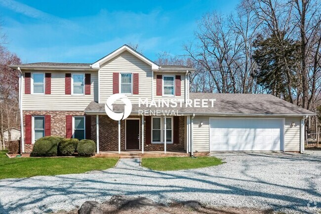 Building Photo - 223 Crestview Dr Rental