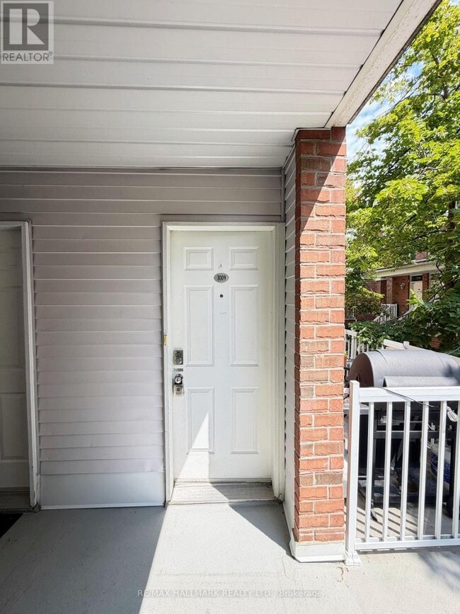 Photo - 12 Sudbury St