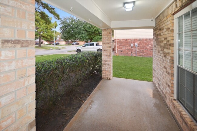 Photo - 21614 Brookchase Loop