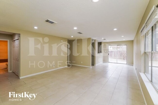 Photo - 2322 Pue Rd