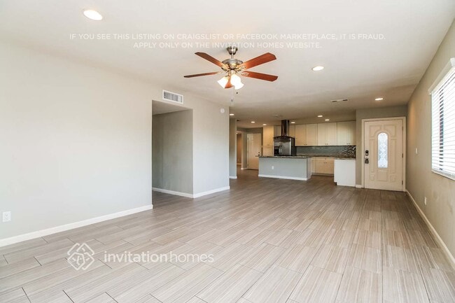 Photo - 1027 E Frost Dr