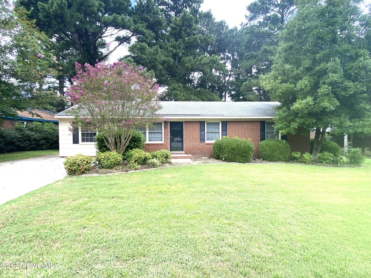 Photo - 104 Nichols Dr Casa