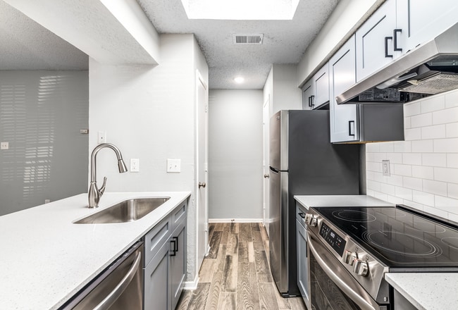 Ronan Apartment Homes