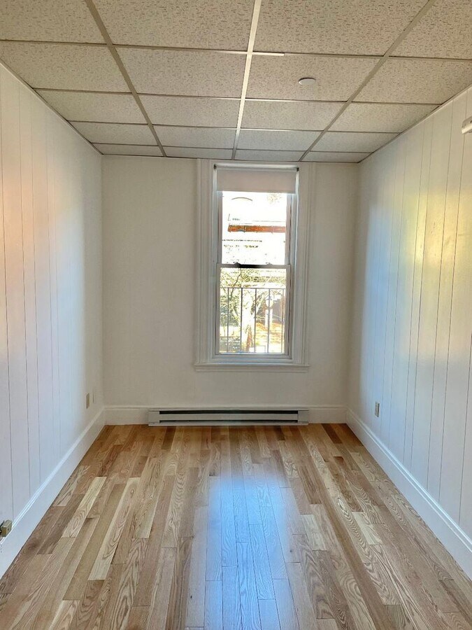 Photo - Charming Back Bay Studio – Bright & Sunny ... Rental