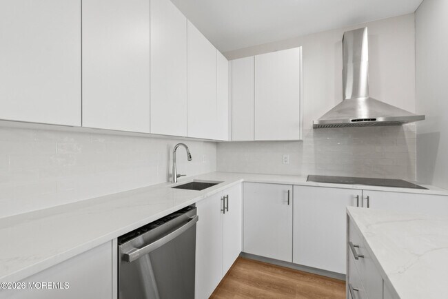 Photo - 185 Morris Ave Unit 510