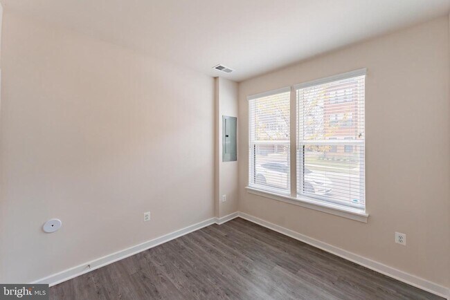 Photo - 2503 Emerald Branch Dr