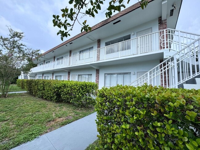 Building Photo - ACS 1903 LLC Unit 10 - Rental