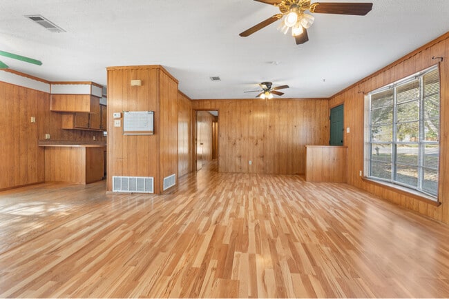 Photo - 519 Tolson Ave