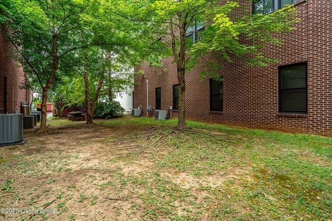 Photo - 10604 Meeting St