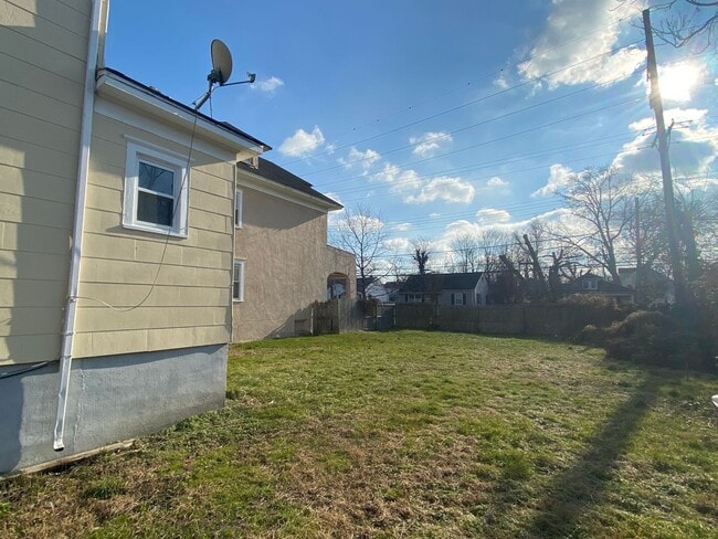 Photo - 1504 Summerfield Ave Unit A