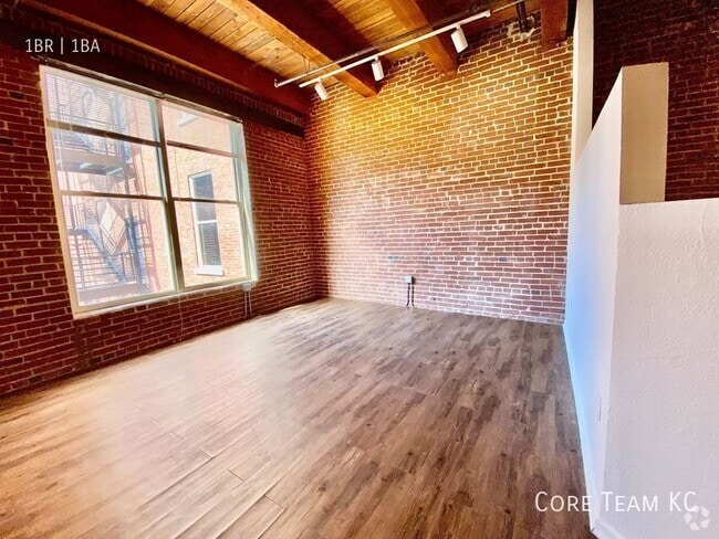 Building Photo - 202 W 5th St Unit 301 Rental
