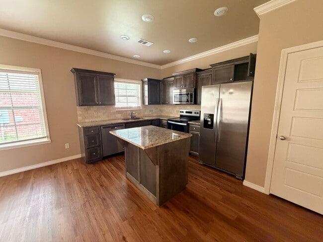 Photo - Come take a look at this three bedroom and two full bathroom home in Russellville, AR.