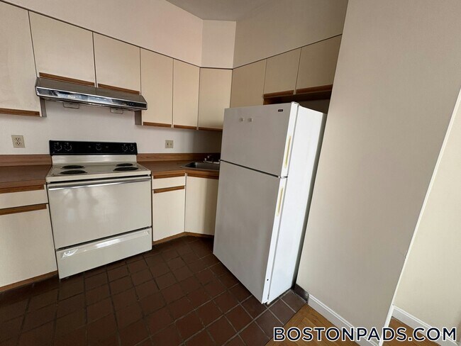 Photo - 81 Essex St Unit 65