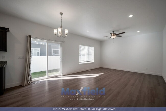 Photo - LEASE SPECIAL ! 4BD 3.5BTH 2GAR Home in Eagle Mountain