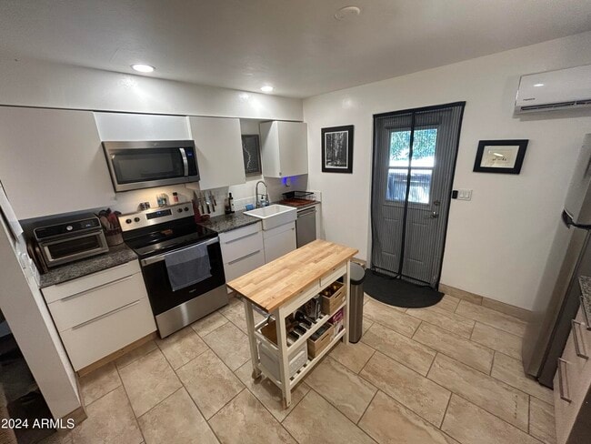 Photo - 2103 S Granada Dr