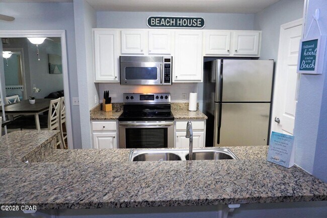 Photo - 504 Lighthouse Rd