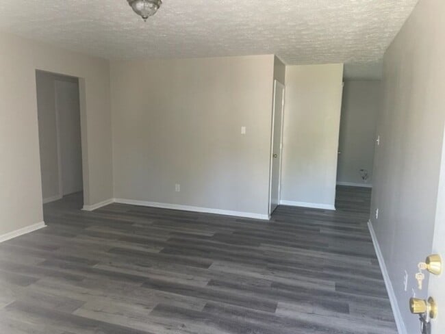 3124 Pawnee Dr