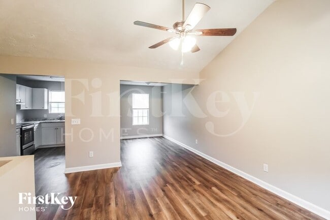5648 Old Wilkie Rd
