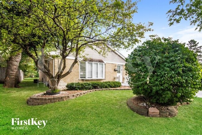 Photo - 50 W Irving Park Rd