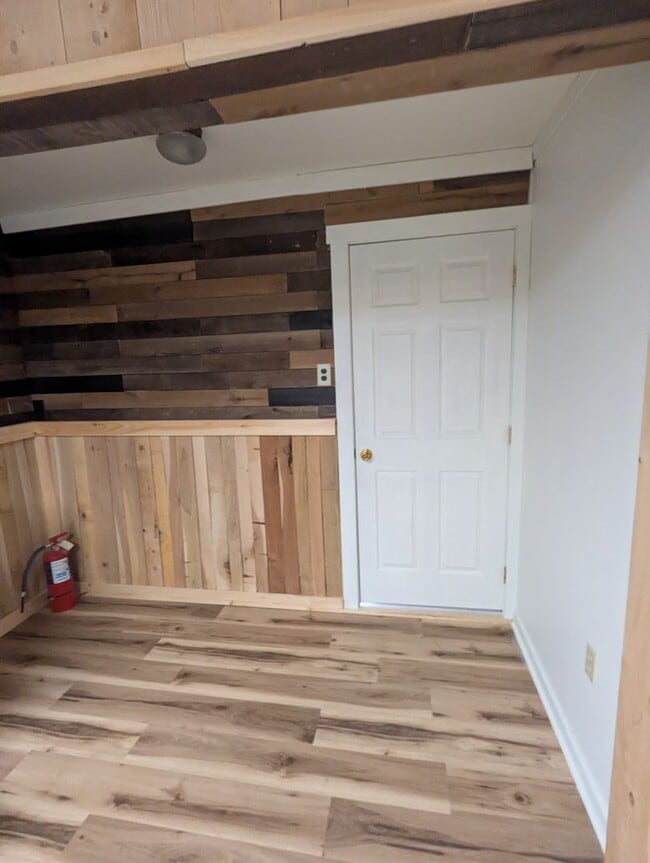 Photo - 2 bdrm 1 bath family home with water, sewer and garbage included.