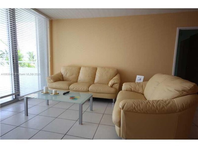 Photo - 5161 Collins Ave Unit 508