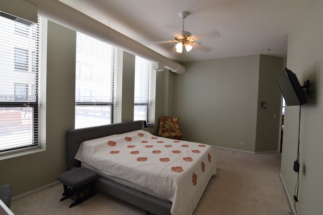 Photo - 910 S Michigan Ave Unit 1015