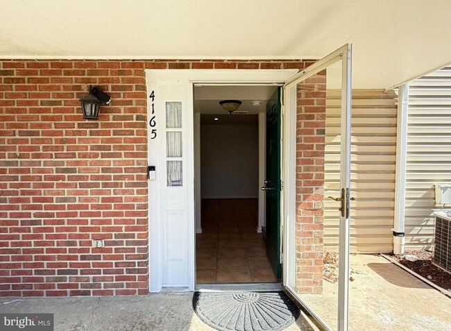 Photo - 4165 Churchman Way