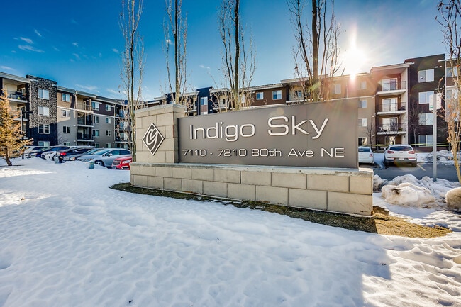 Building Photo - Convenient 2B/2B Condo located in Saddleridge next to LRT (IP033) Unit 302