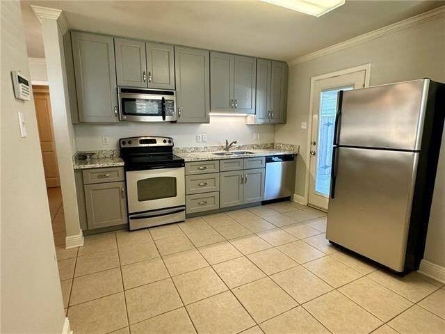 Photo - 6569 Center St