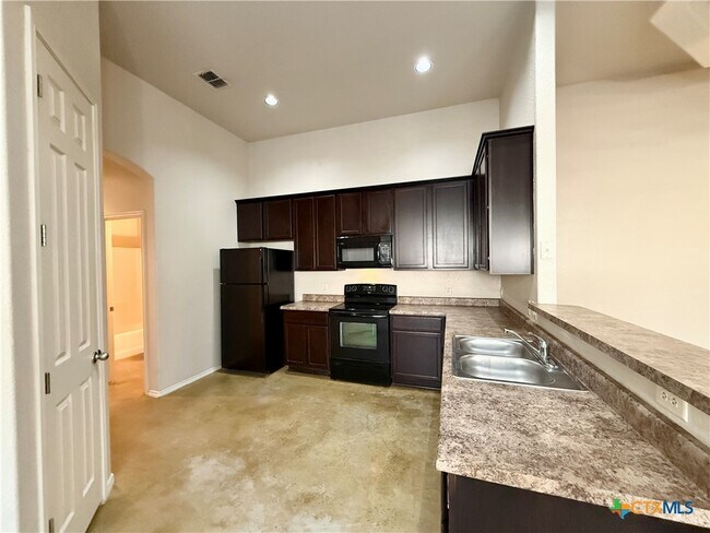 331 Oelkers Dr