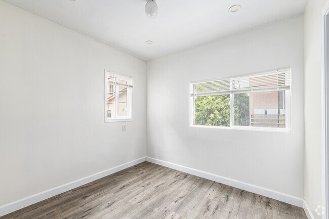 3BR, 2BA - 675SF - Primary Bedroom