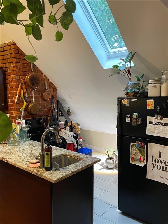 121 Rutherglen Ave Apartment For Rent in Providence, RI