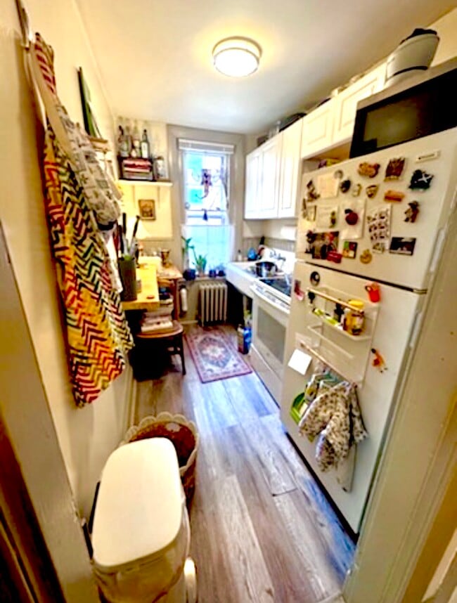 14 W Chestnut St Unit 2